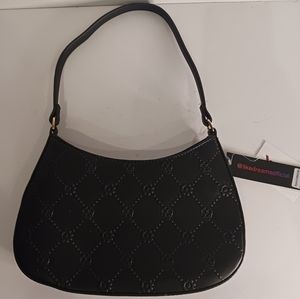Black skulls purse. Faux leather shoulder purse.